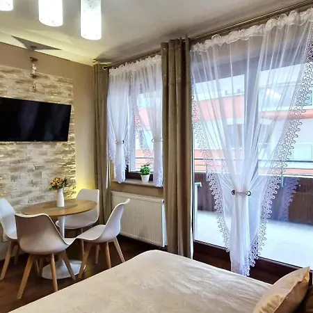 Modern Sandy Down Town, Aquapark, Free Parking Апартаменты *