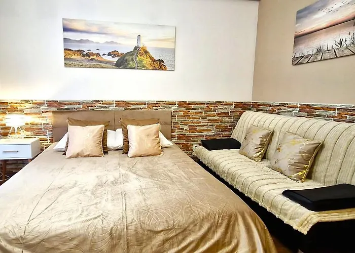 Modern Sandy Down Town, Aquapark, Free Parking Апартаменты Краков