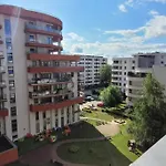 Modern Sandy Down Town, Aquapark, Free Parking 克拉科夫
