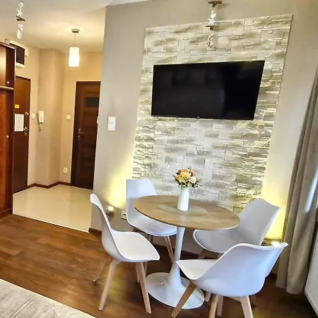 Modern Sandy Down Town, Aquapark, Free Parking